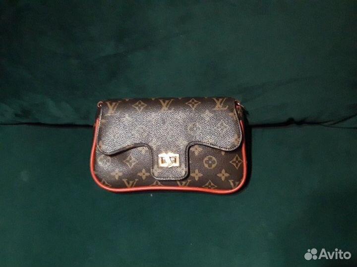 Продам сумку женскую новая