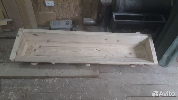 Кормушка для подсобного хозяйства