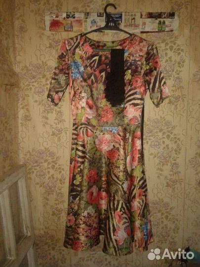 Продам платья