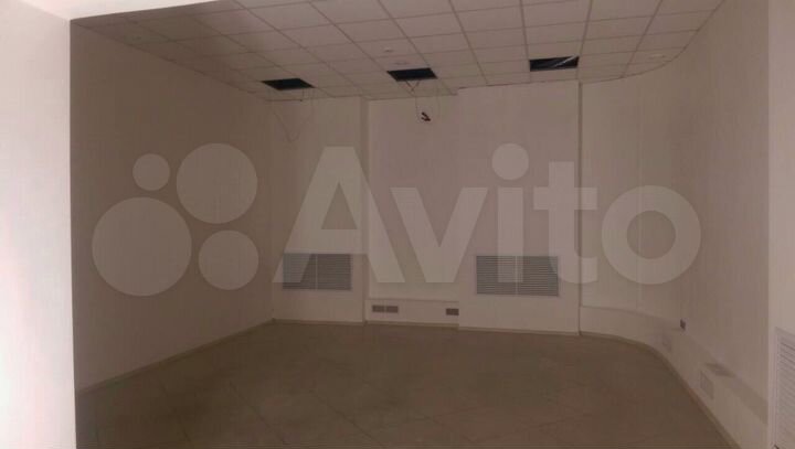 Торговое помещение, 104 м²