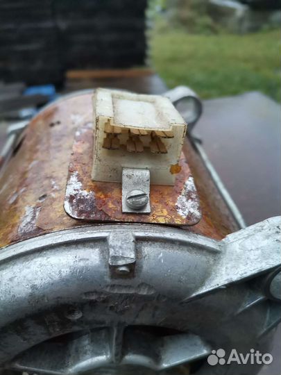 Электродвигатель от стиральной машины