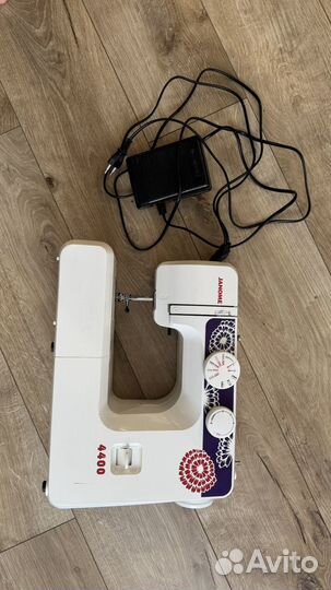 Швейная машина janome 4400