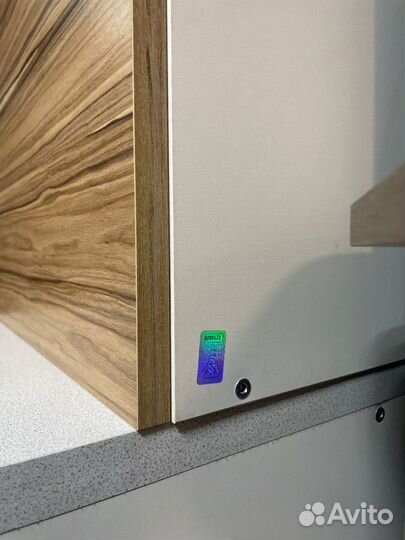 Кухонный шкаф и тумба