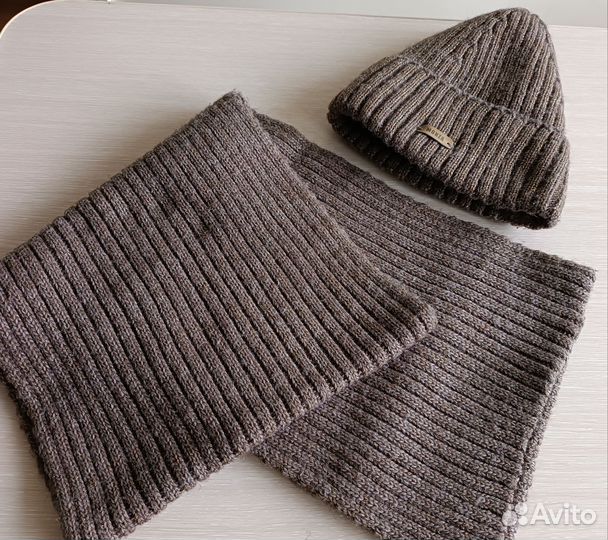 Комплект шапка и снуд женский