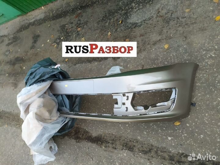 Бампер окрашенный в цвет Фольксваген Поло 2015