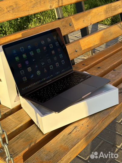 Macbook Pro 13 m1 8/512gb