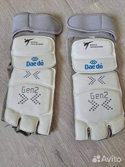 Электронные футы для тхэквондо, s