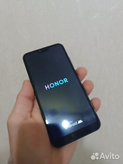 HONOR 10, 4/64 ГБ
