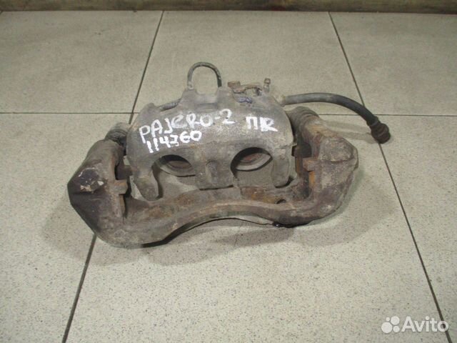 Суппорт передний правый Mitsubishi Pajero 2