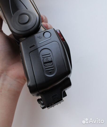 Nikon speedlight sb 700