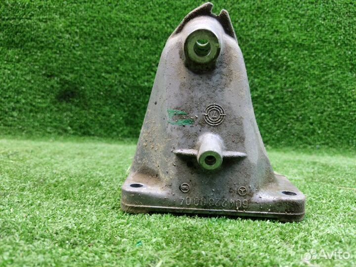 Кронштейн опоры двигателя Mercedes Clk Coupe C208