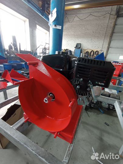 Измельчитель травы и веток 2в1 утр-845