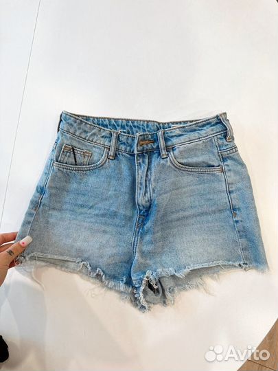 Джинсовые шорты
