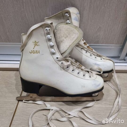 Коньки фигурные 37размер
