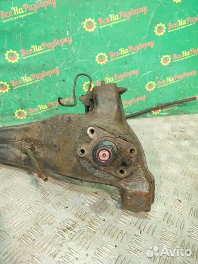 Кулак задний левый Mitsubishi Lancer 9 седан 1.6Л