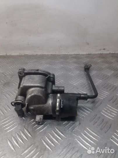 Корпус термостата Mercedes-Benz C-Class купе 2.2