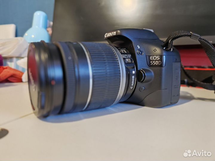 Canon eos 550d с объективом 18-200