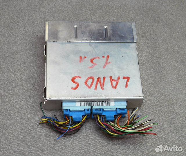 Блок управления двс Chevrolet Lanos 16240269