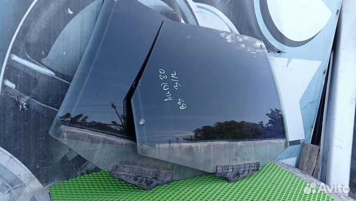 Стекло заднее Audi 80 B3