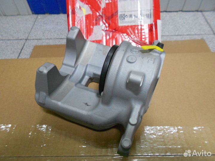 Mercedes C-класс (W205) Новый Тормозной Суппорт