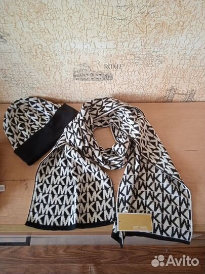 Комплект шапка и шарф женские