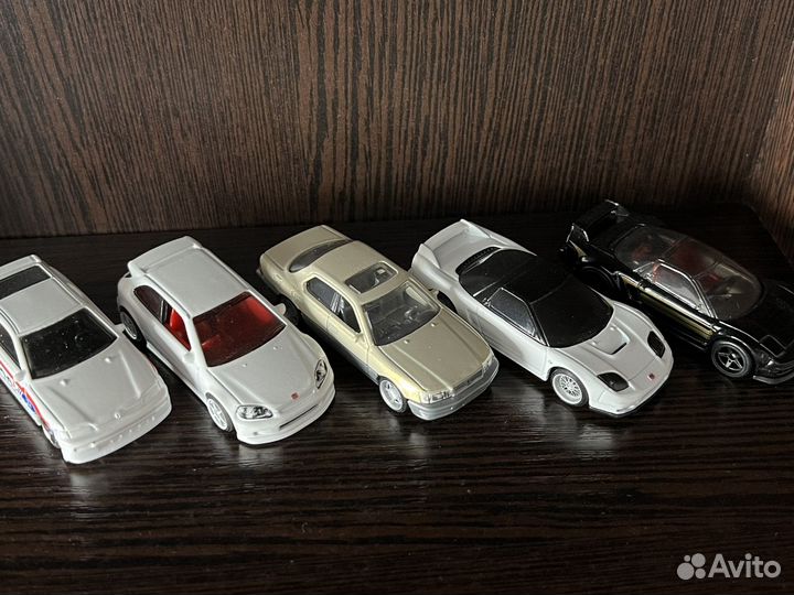 Hot wheels & matchbox 1:64