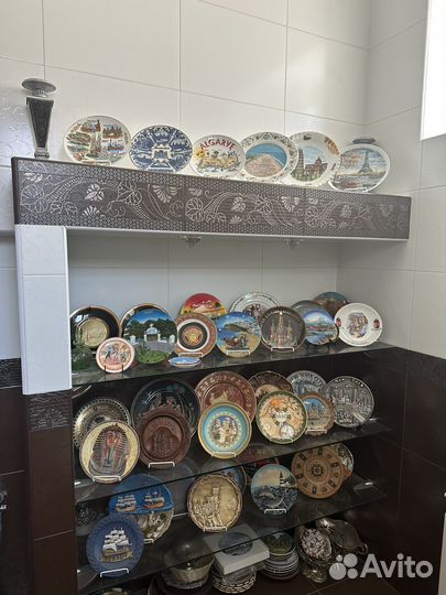 Коллекция декоративных настенных тарелок