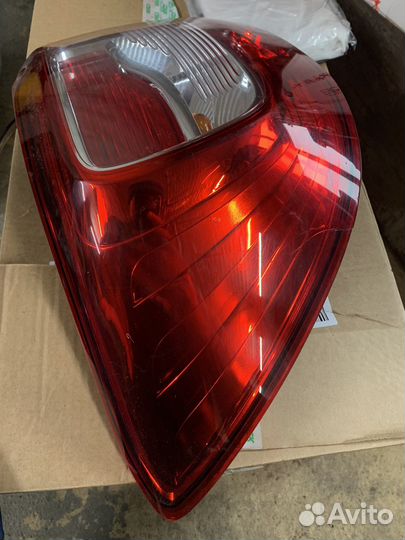 Фонарь задний левый рено логан2 14