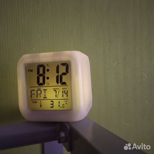 Светодиодные часы, будильник, термометр
