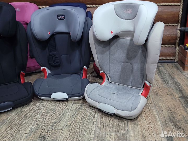 Автомобильное кресло britax romer