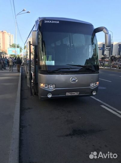 Водитель с личным автобусом