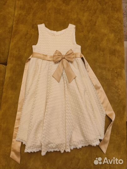 Нарядное платье для девочки 134-140