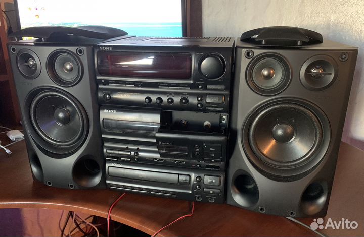 Продается HiFi mini музыкальный центр Sony FH-D711
