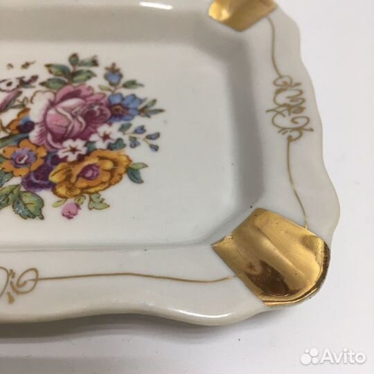 Пепельница фарфоровая