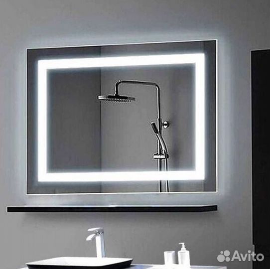 Зеркало в раме с подсветкой