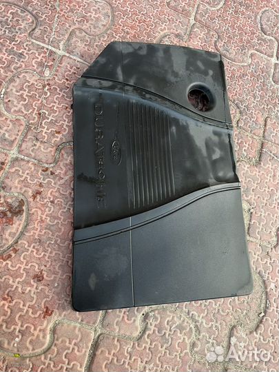 Крышка двигателя ford focus 2