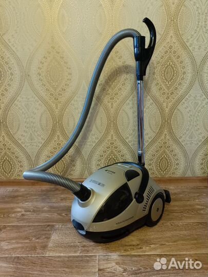 Пылесос Vitek