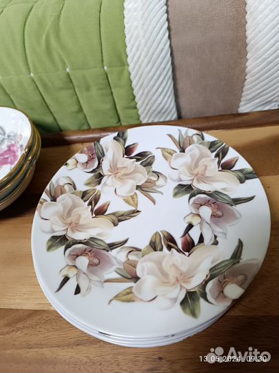 Набор тарелок