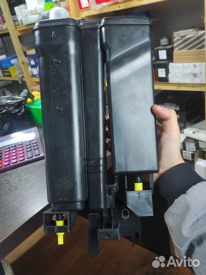 Адсорбер 5q0201801 Шкода Октавия А7