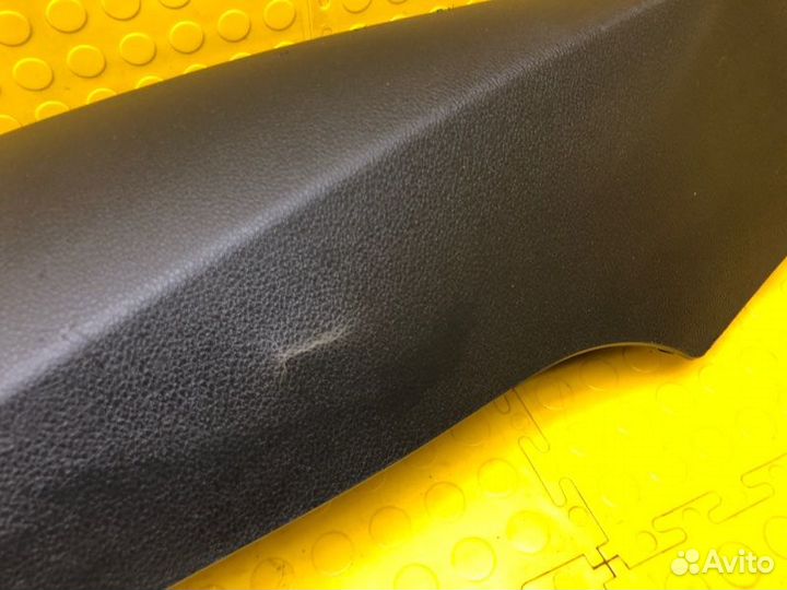 Обшивка салона задняя правая Skoda Octavia cwva