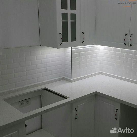 Столешница из искусственного камня для кухни