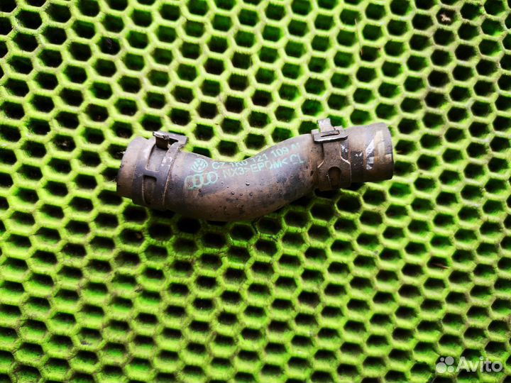 Трубка охлаждения на Audi Q3 2012-2018