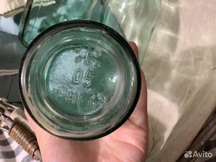 Стеклянные ретро бутылки для кефира