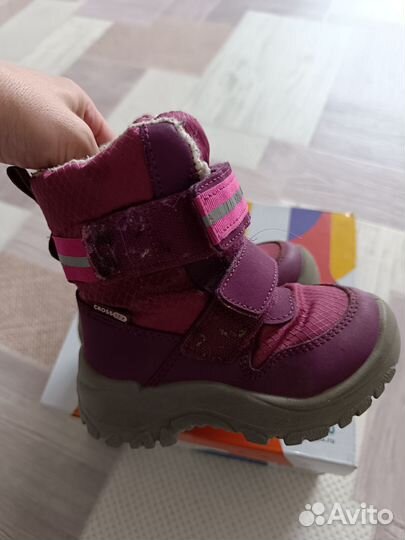 Ботинки осенние для девочки 24 р