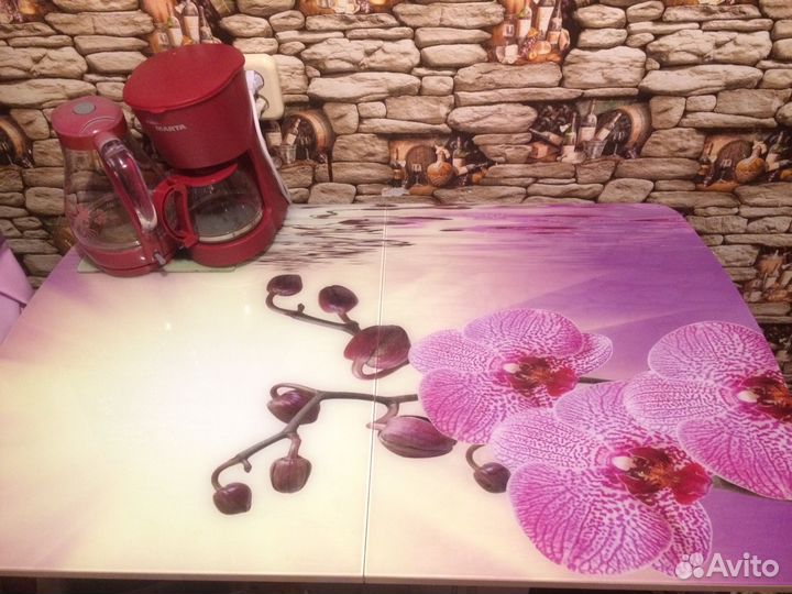 Стол обеденный