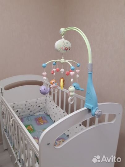 Детский мобиль в кроватку, музыкальный