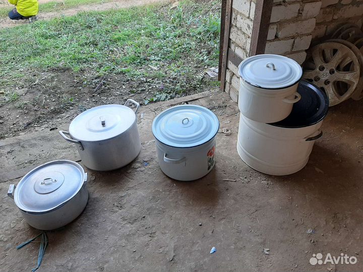 Кастрюли СССР разные
