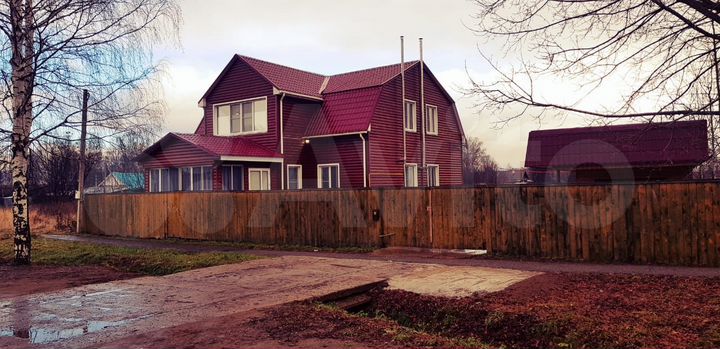 Дом 200 м² на участке 8 сот.