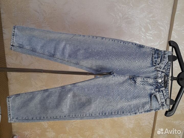 Джинсы женские