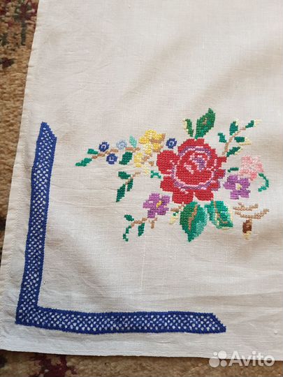 Огромный вышитый яркий накомодник из хлопка СССР